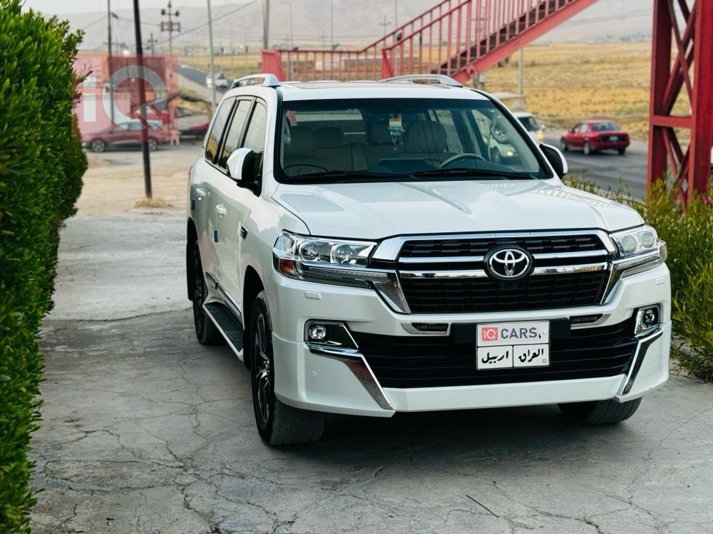 تويوتا لاندكروزر